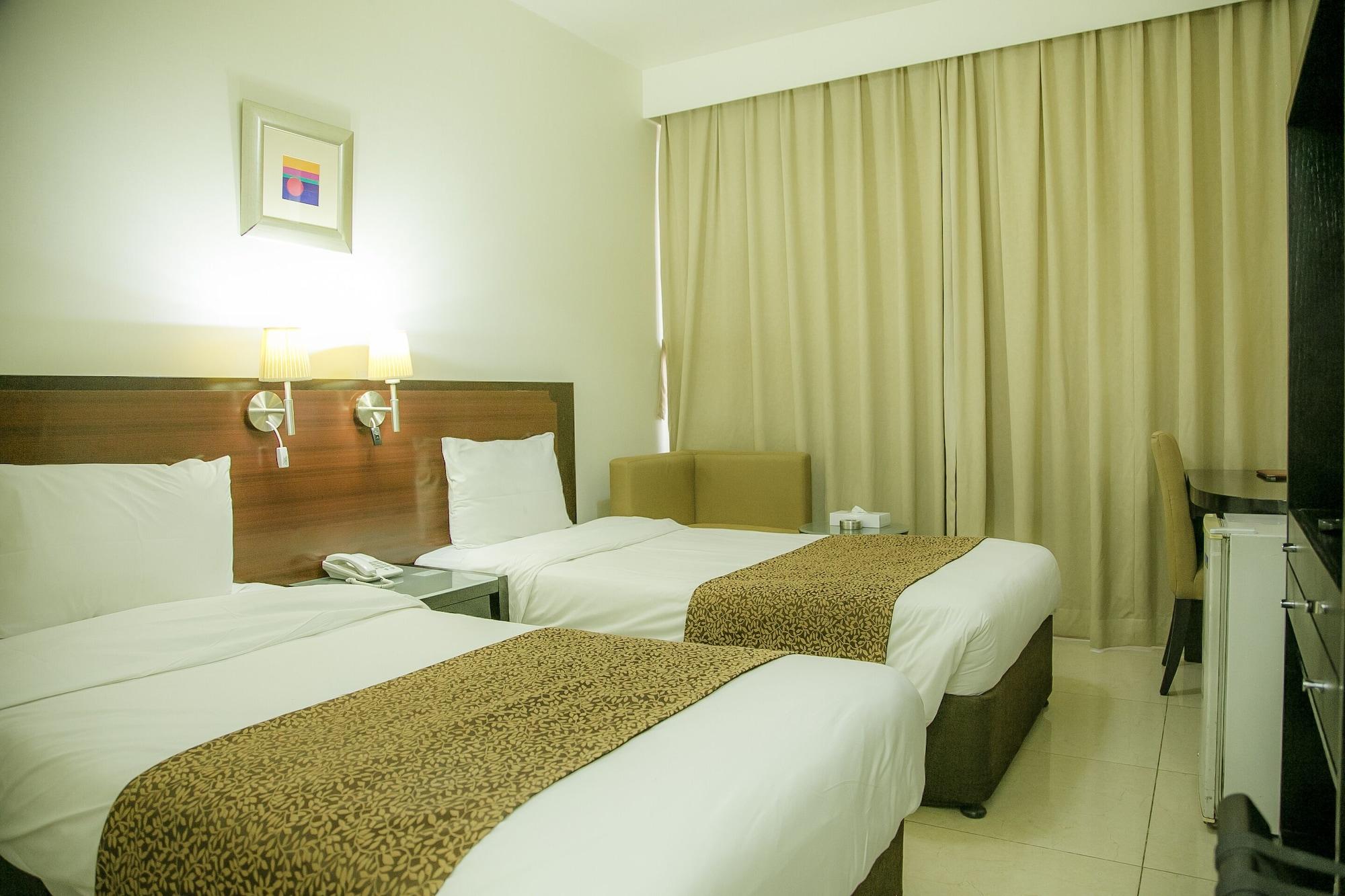 Phoenicia Grand Hotel Dubaj Zewnętrze zdjęcie