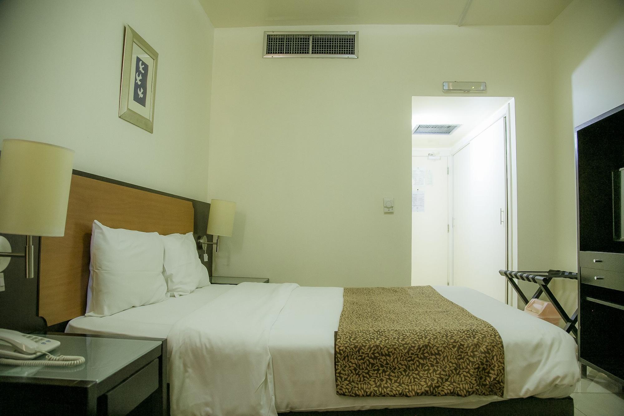 Phoenicia Grand Hotel Dubaj Zewnętrze zdjęcie