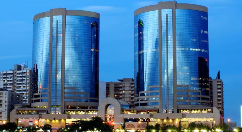 Phoenicia Grand Hotel Dubaj Zewnętrze zdjęcie