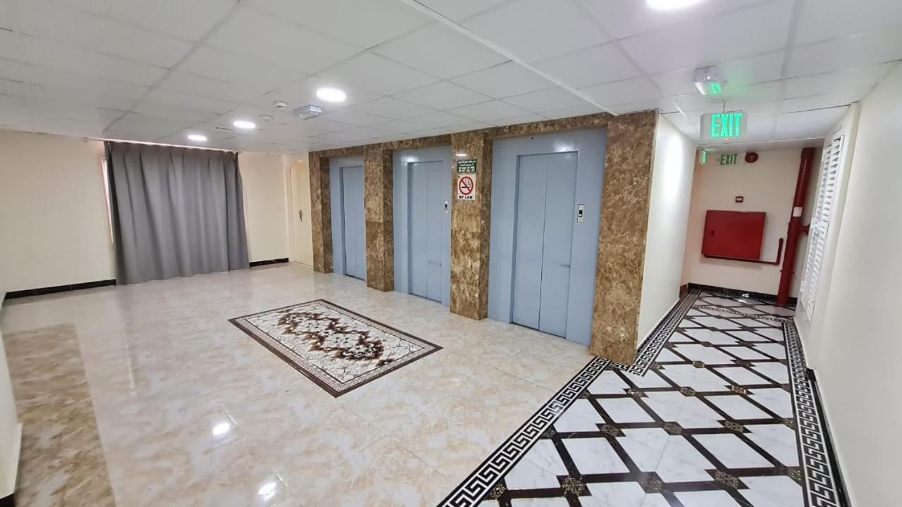 Phoenicia Grand Hotel Dubaj Zewnętrze zdjęcie