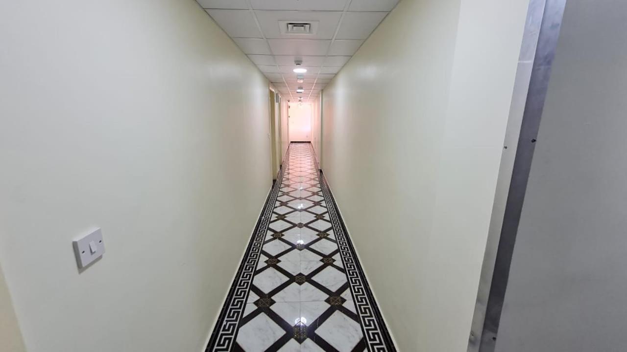 Phoenicia Grand Hotel Dubaj Zewnętrze zdjęcie